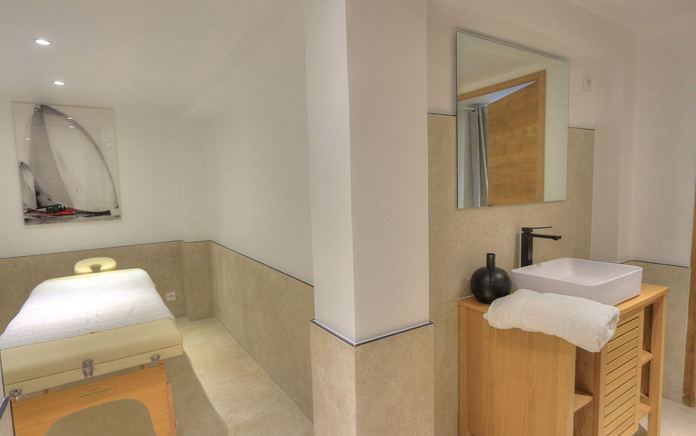 VILLA CONTEMPORAINE VUE MER PROCHE CENTRE 4 CHAMBRES GARAGE PISCINE SAINTE-MAXIME Image 7