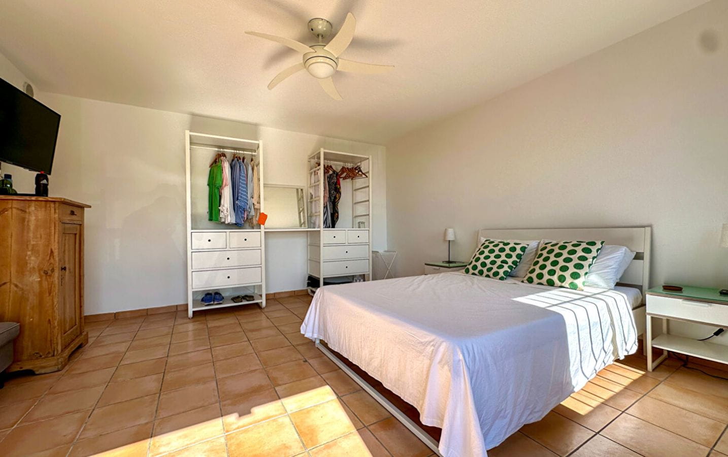 À VENDRE  VILLA PROVENÇALE  7 PIÈCES AVEC PISCINE, GARAGE ET VUE MER PANORAMIQUE Image 11