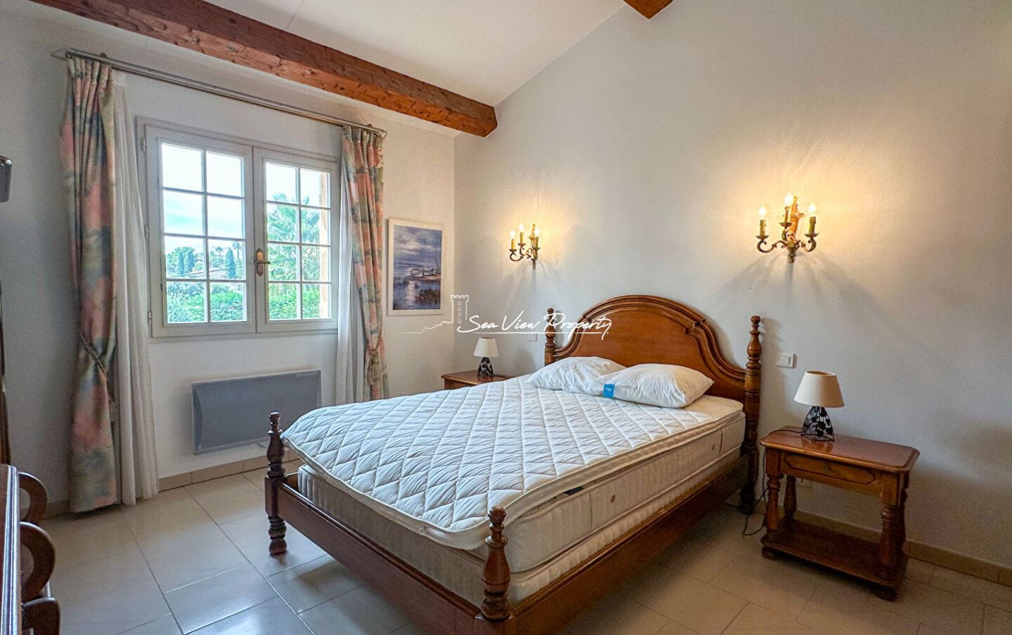 VILLA DE 212 M² AVEC VUE MER DIVISÉE EN 2 APPARTEMENTS 4 CHAMBRES 3 SALLES DE BAIN ET UN DOUBLE GARAGE, À SAINT AYGULF Image 7