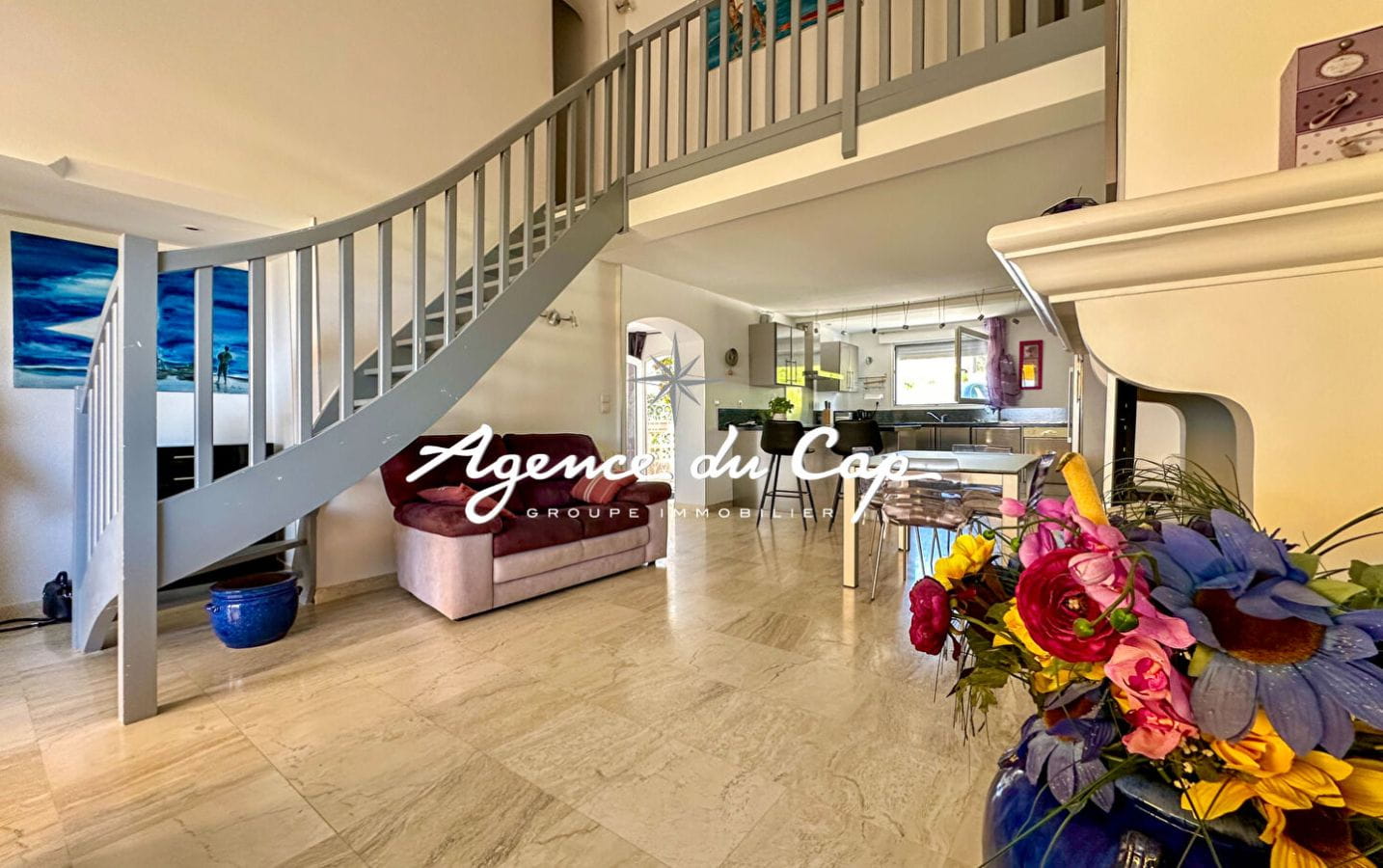 VILLA ON FOOT FROM THE SEA 4 BEDROOMS POOL PARKING PANORAMIC SEA VIEW Image 4