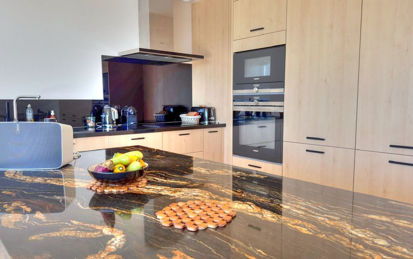 À VENDRE VILLA DE 6 PIÈCES AVEC DOUBLE GARAGE PISCINE TERRAIN DE PÉTANQUE ET VUE MER, AUX ISSAMBRES Image 6