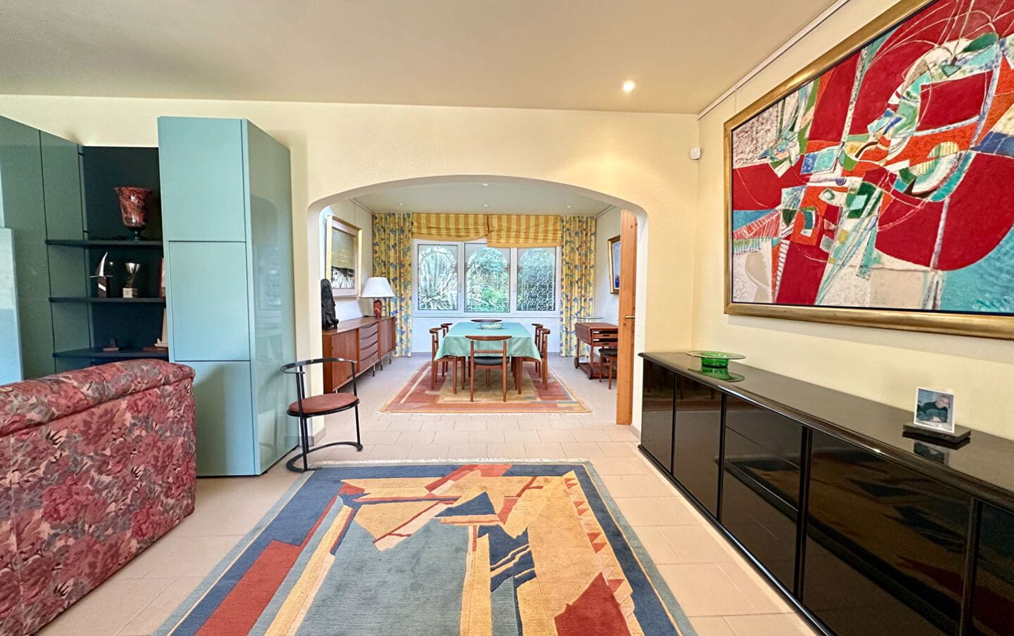 A VENDRE – PIED DANS L’EAU DE 240M² AVEC VILLA DE GARDIEN, PISCINE, GARAGE A VOITURE ET BATEAU Image 6