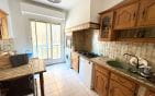 For sale, on the old port of Saint Raphael with sea and port view, spacious 4-room apartment on the upper floor. Min 4