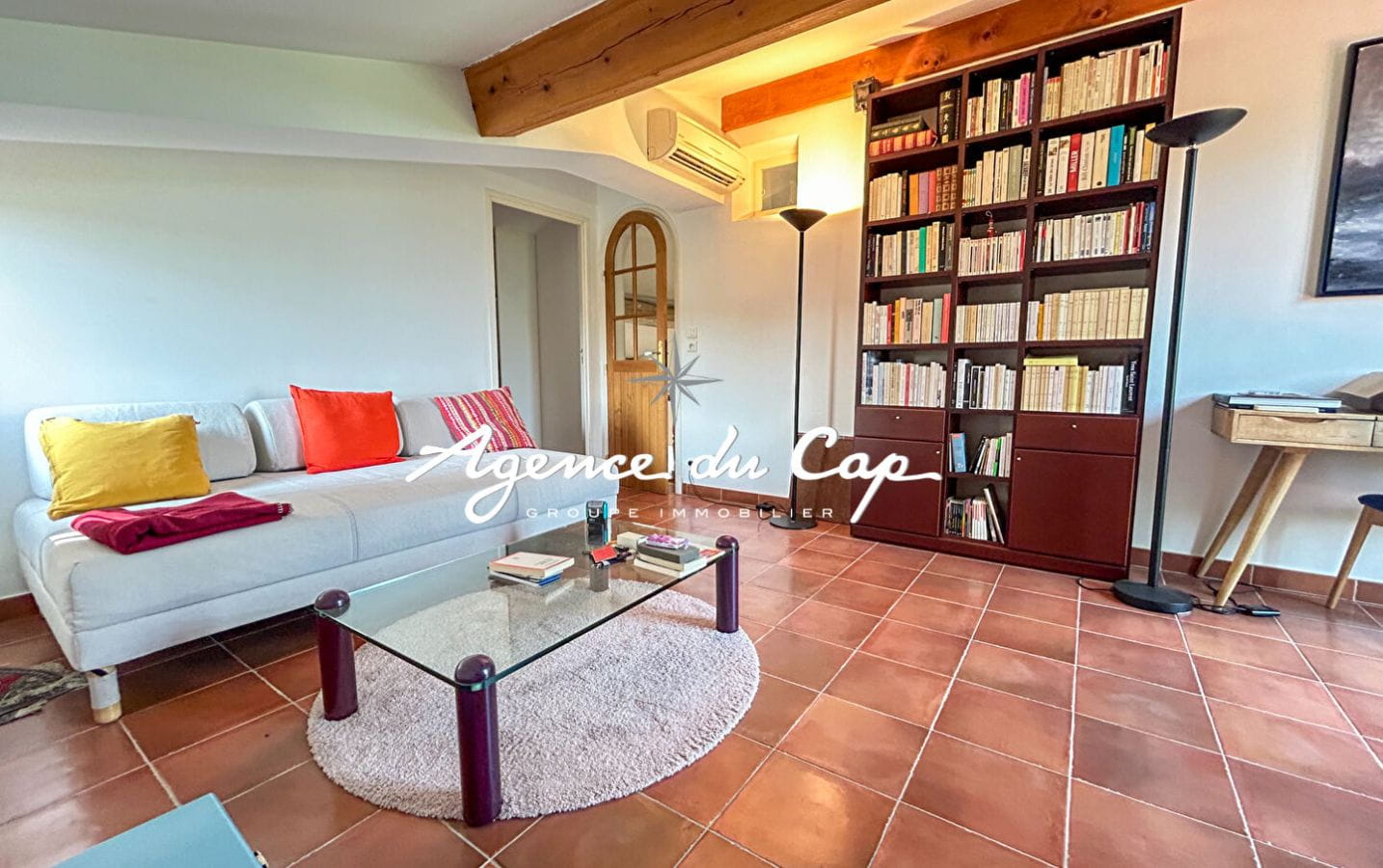 VILLA A VENDRE AVEC 4 CHAMBRES ET PISCINE A 100M DES CRIQUES DE SAINT-AYGULF Image 8