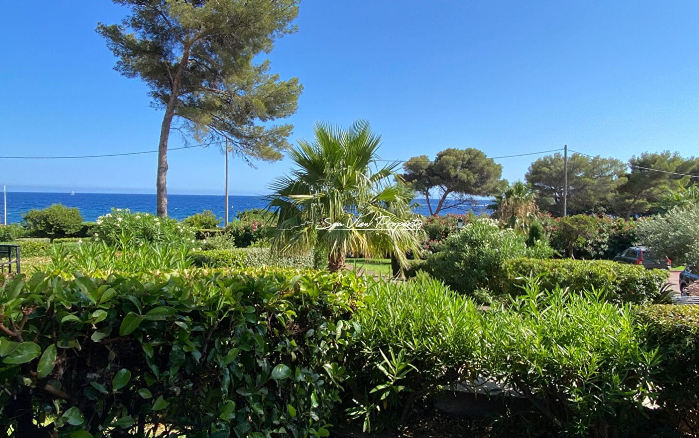 MAZET 90sqm 4 ROOMS WITH SEA VIEW IN A RESIDENCE WITH SWIMMING POOL AND PARKING SPACES IN LES ISSAMBRES Image 0