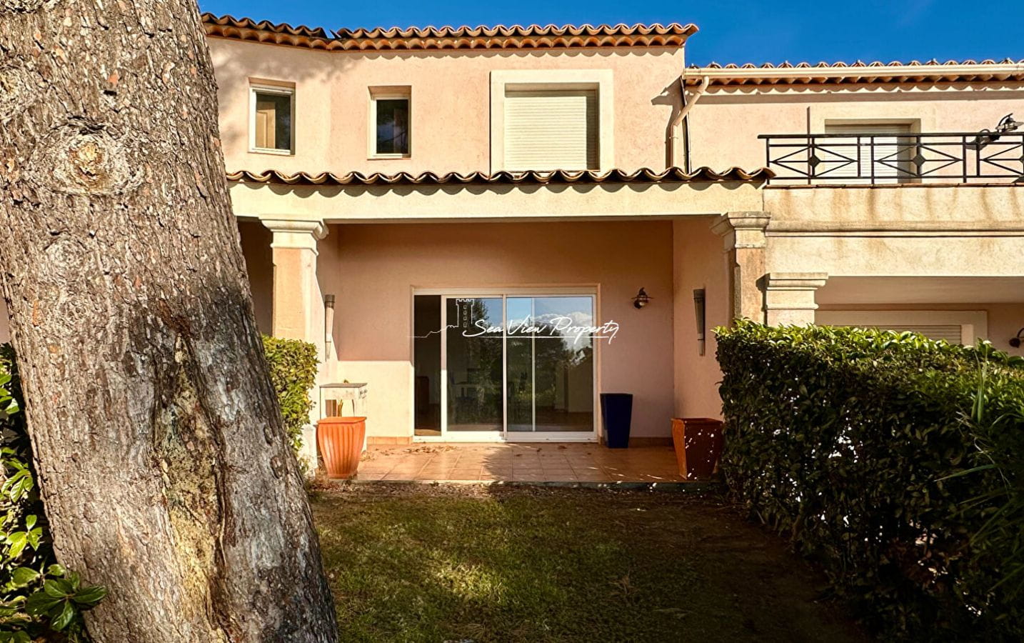 MAZET 90sqm 4 ROOMS WITH SEA VIEW IN A RESIDENCE WITH SWIMMING POOL AND PARKING SPACES IN LES ISSAMBRES Image 3