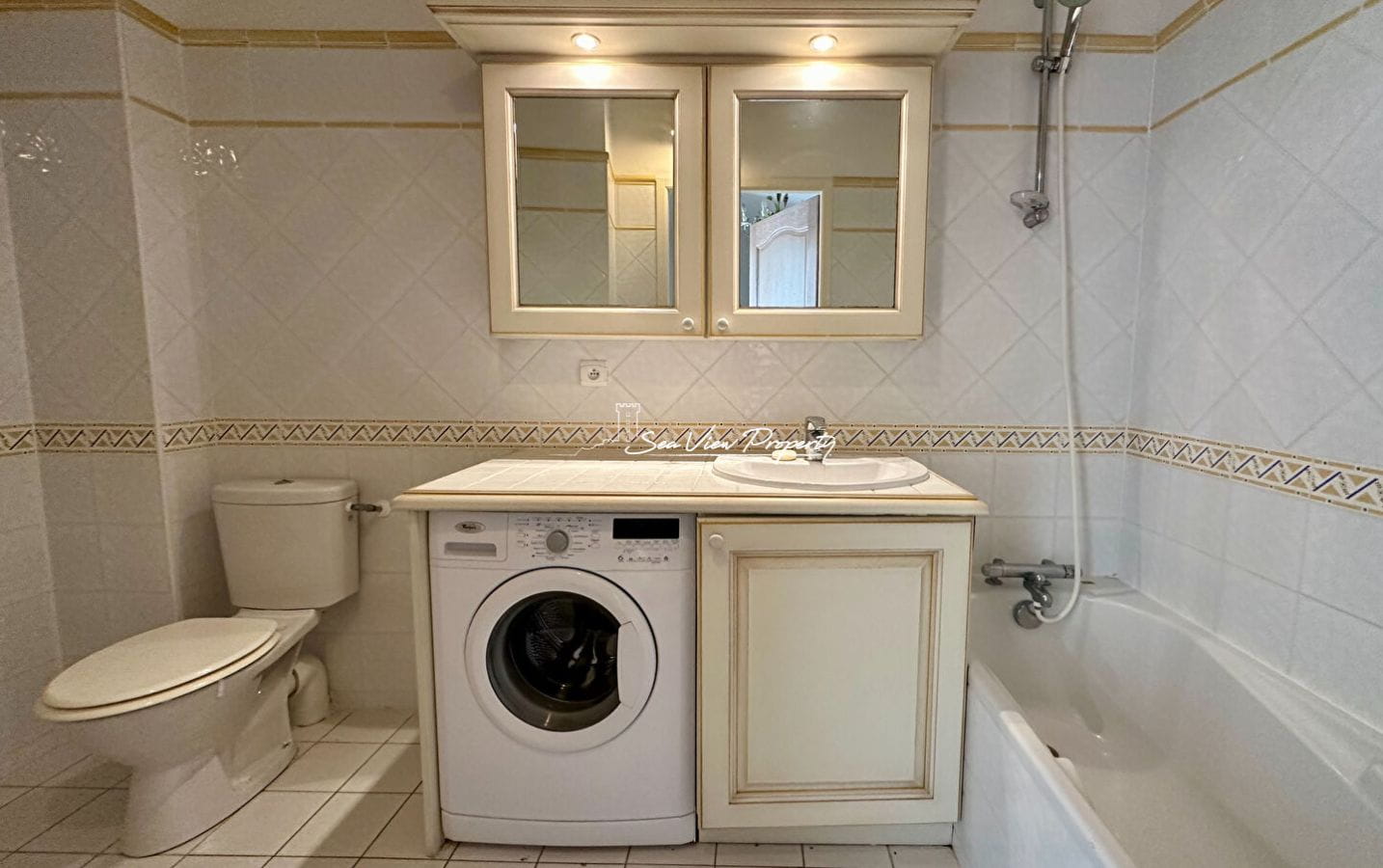 MAZET 90sqm 4 ROOMS WITH SEA VIEW IN A RESIDENCE WITH SWIMMING POOL AND PARKING SPACES IN LES ISSAMBRES Image 7