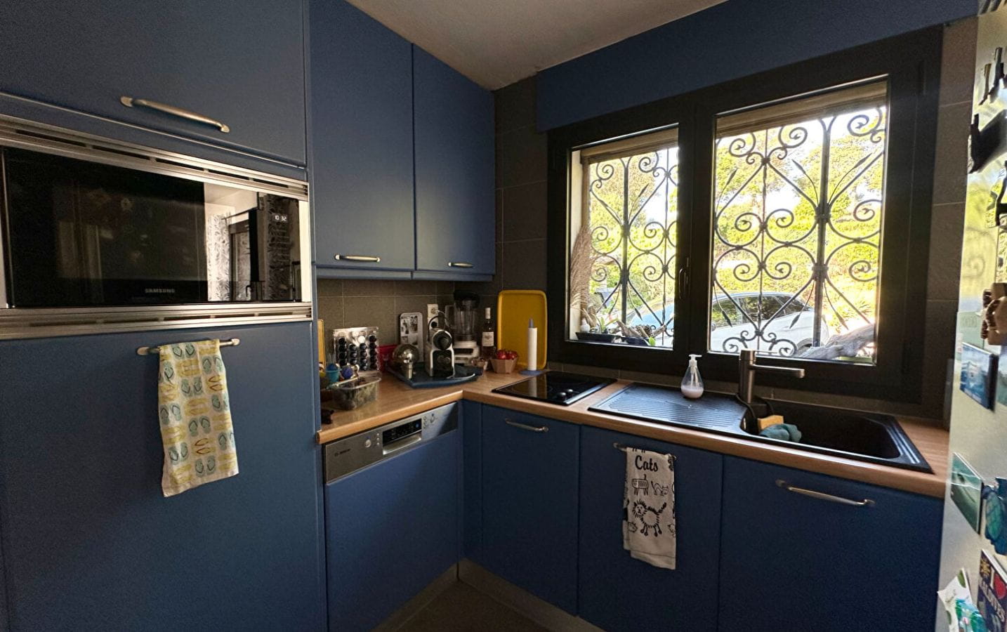 VILLA DE 173M²  VUE MER 5 PIÈCES COMPRENANT 4 CHAMBRES AVEC PISCINE ET GARAGE  SITUÉE AUX ISSAMBRES Image 5