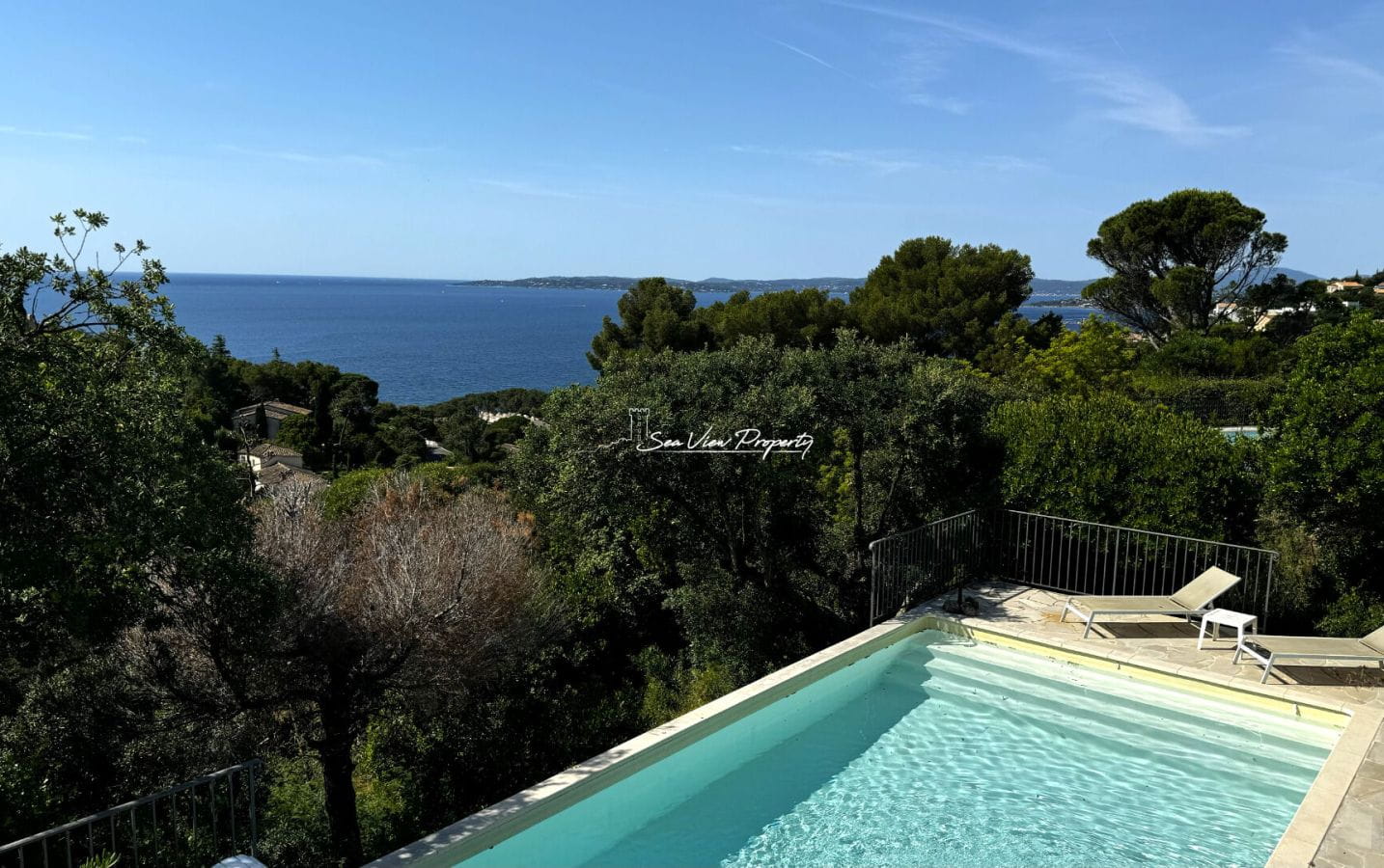 VILLA AVEC VUE MER 4 CHAMBRES TERRAIN EXPLOITABLE, À PROXIMITÉ DES PLAGES ET DU CENTRE DES ISSAMBRES Image 2