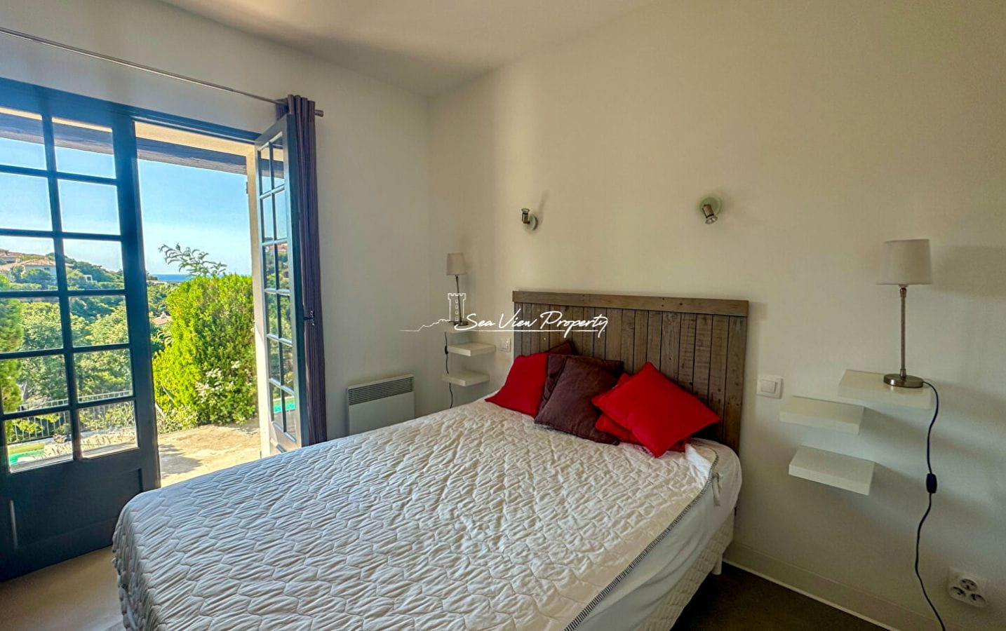 VILLA AVEC VUE MER 4 CHAMBRES TERRAIN EXPLOITABLE, À PROXIMITÉ DES PLAGES ET DU CENTRE DES ISSAMBRES Image 6