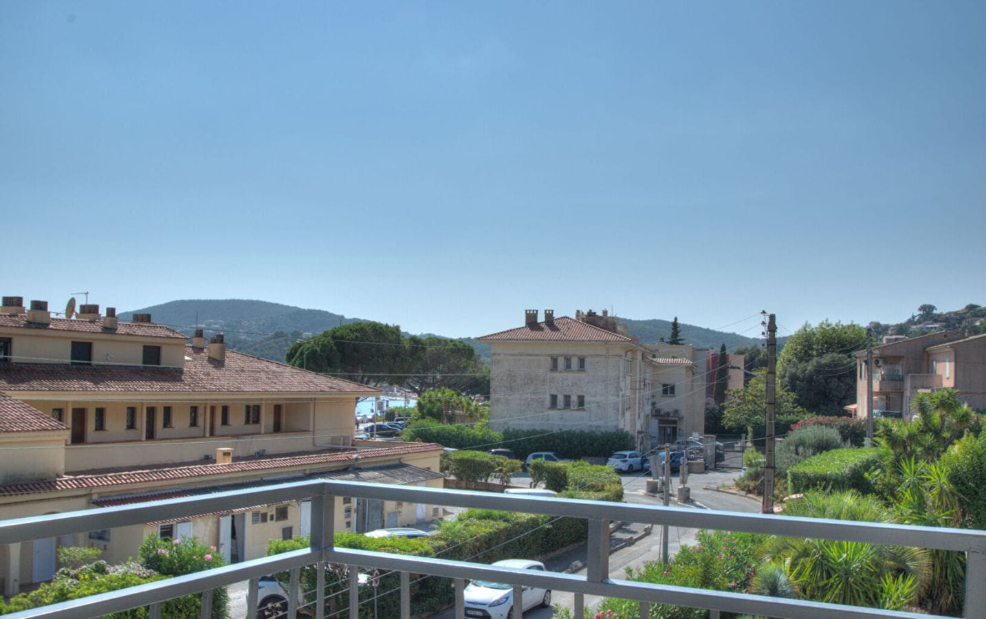 APPARTEMENT VUE MER 4 PIECES TERRASSE JARDIN CALME 2 PARKINGS PLAGES ET COMMERCES A 100 M Image 10