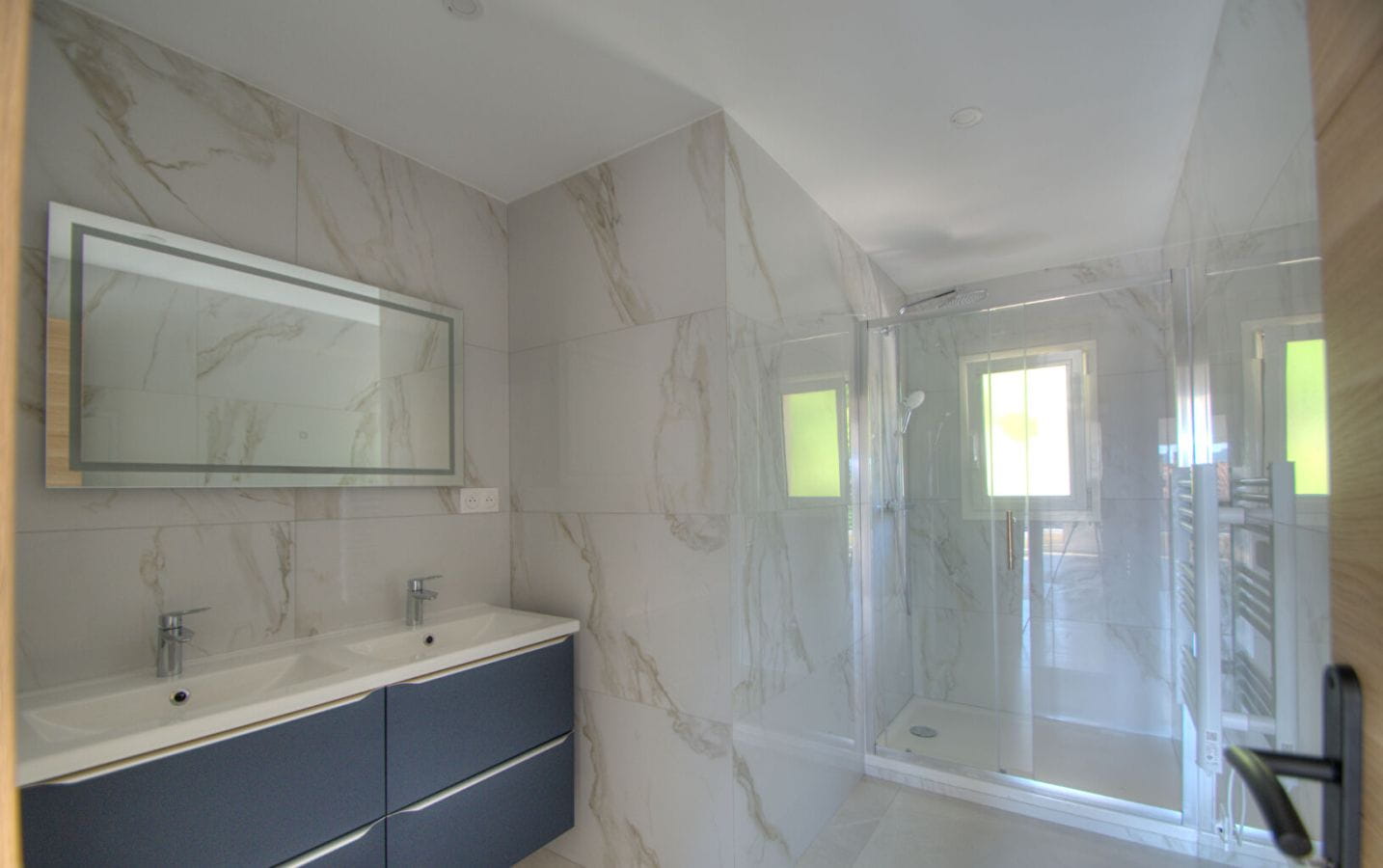 APPARTEMENT VUE MER 4 PIECES TERRASSE JARDIN CALME 2 PARKINGS PLAGES ET COMMERCES A 100 M Image 14