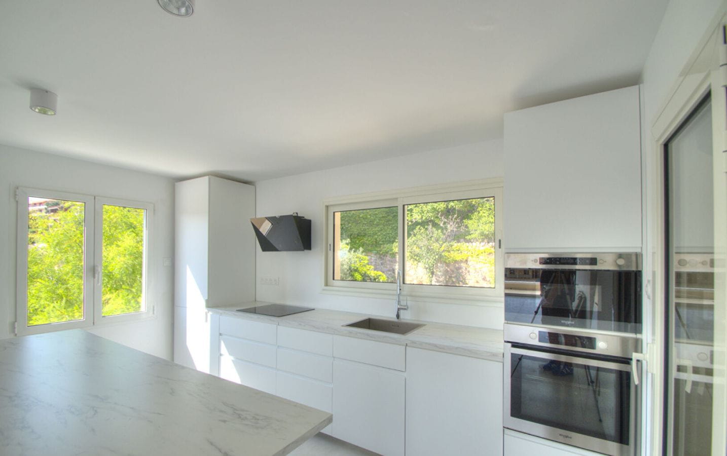 APPARTEMENT VUE MER 4 PIECES TERRASSE JARDIN CALME 2 PARKINGS PLAGES ET COMMERCES A 100 M Image 4