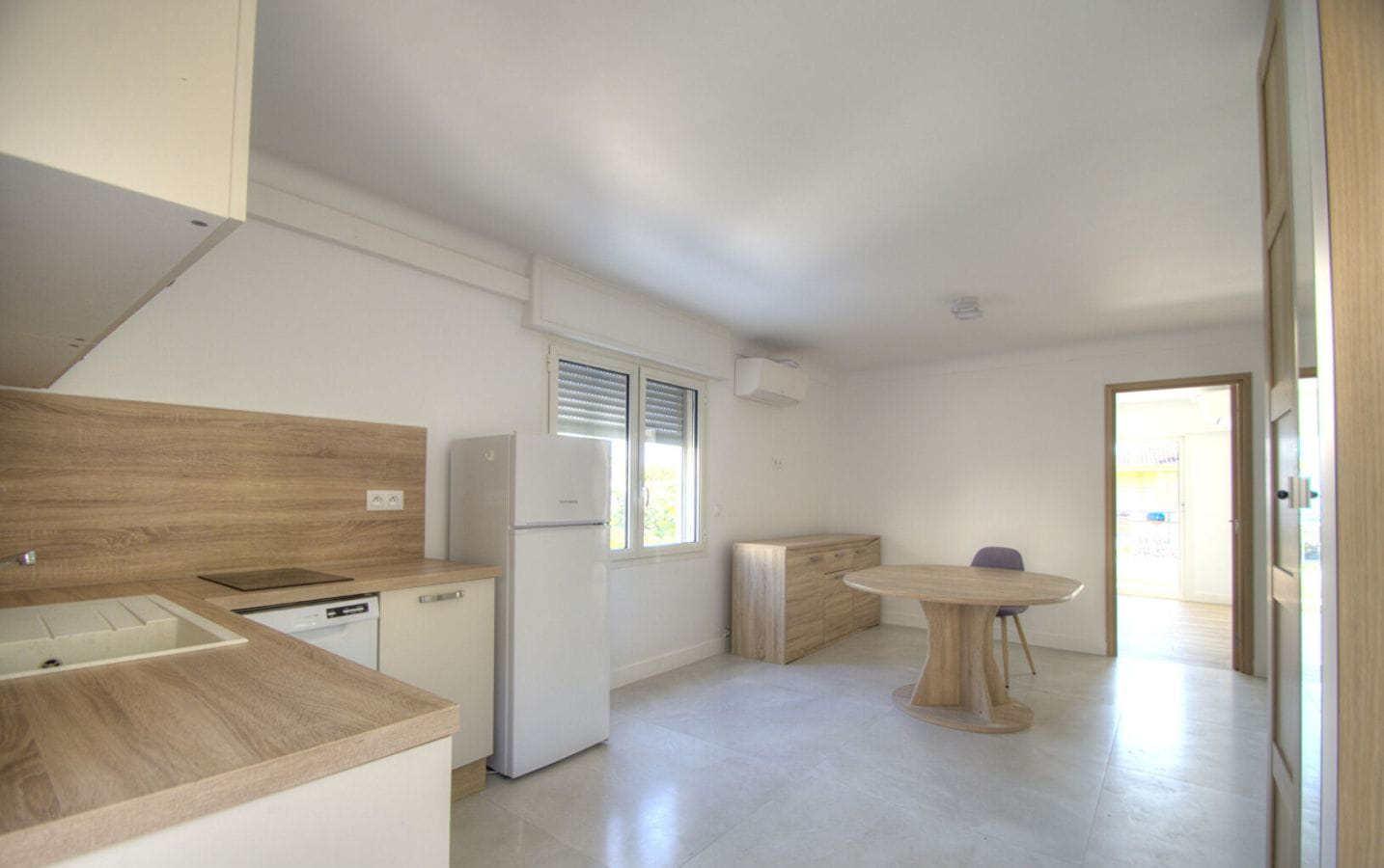 AGAY APPARTEMENT VUE MER 3 PIECES 56M² TERRASSE CALME GARAGE PLAGES ET COMMERCES Image 2