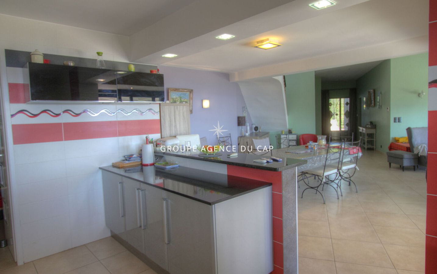 VILLA DE 242M2 DE TYPE PROVENÇALE VUE MER SUR LE GOLFE DE SAINTE TROPEZ, À SAINTE MAXIME Image 4