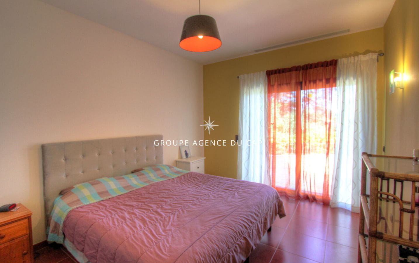 242M2 PROVENCAL STYLE VILLA WITH SEA VIEW ON THE GULF OF SAINTE TROPEZ, IN SAINTE MAXIME Image 8