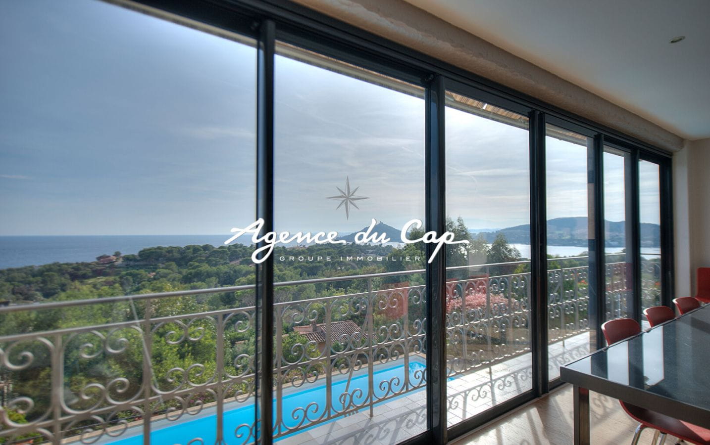 TRES BELLE VUE MER VILLA 4 CHAMBRES ENTIEREMENT RENOVEE AVEC PISCINE Image 17