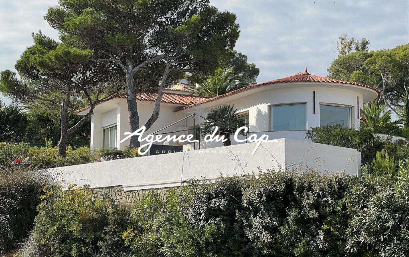 A VENDRE : Villa 6 pièces avec 4 chambres dont une suite parentale – Vue mer – Garage et piscine – Les Issambres Image 13