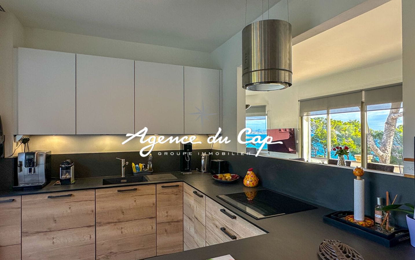 A VENDRE : Villa 6 pièces avec 4 chambres dont une suite parentale – Vue mer – Garage et piscine – Les Issambres Image 6