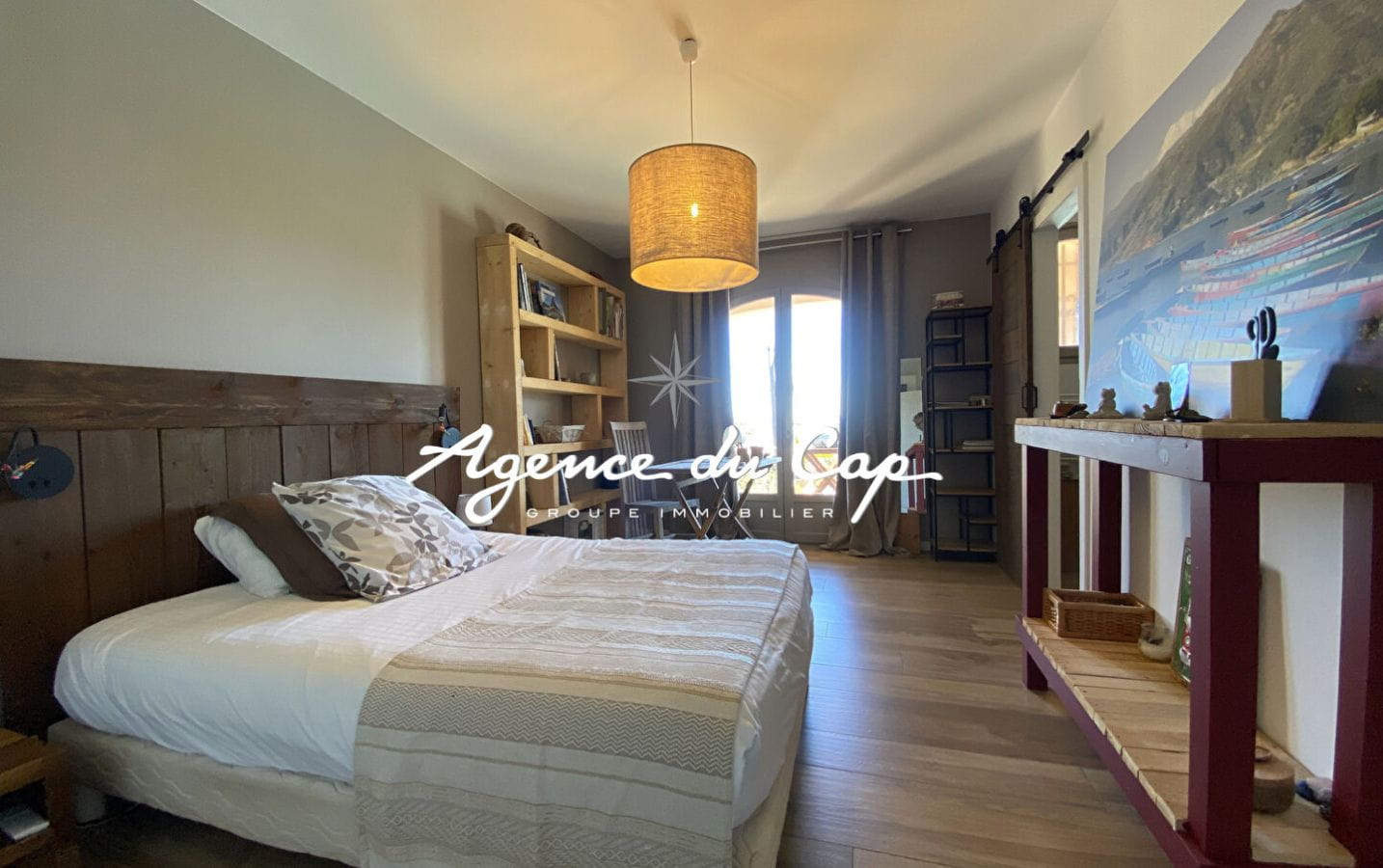 LES ISSAMBRES FOR SALE PROVENCAL VILLA WITH SEA VIEW ON FOOT OF THE BEACHES WITH POOL AND GARAGE Image 7