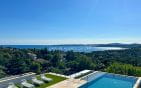 LES ISSAMBRES VILLA LUXUEUSE VUE MER PANORAMIQUE 7 CHAMBRES AVEC GARAGE 4  VOITURES PISCINE INTÉRIEURE ET EXTÉRIEURE Min 1