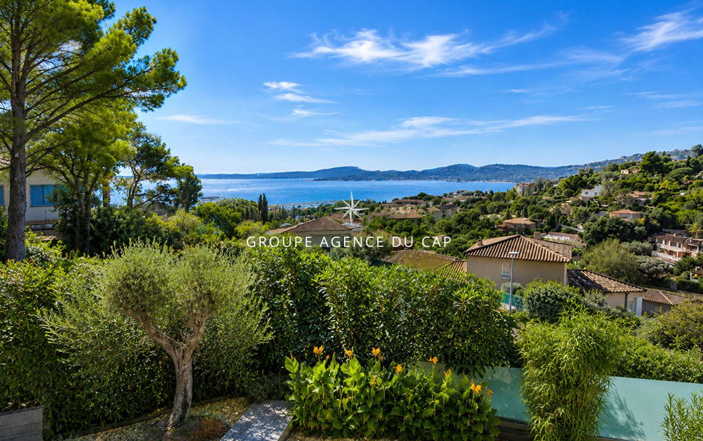À VENDRE VILLA VUE MER 330 M2 AVEC 5 CHAMBRES GRAND GARAGE PISCINE ET JACUZZI, LES ISSAMBRES Image 2