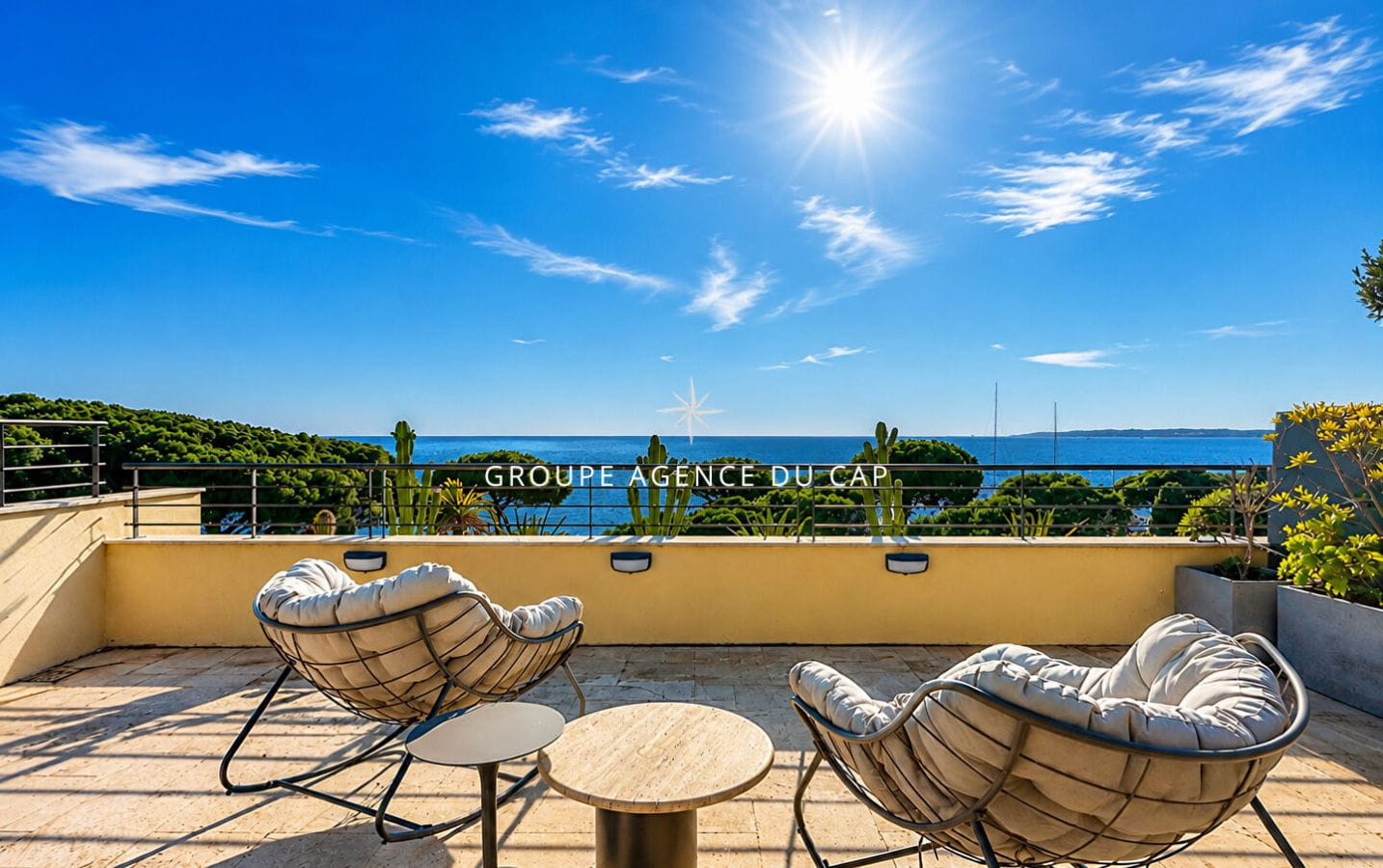APPARTEMENT ROOF TOP 4 PIÈCES 177M2 VUE MER, AUX ISSAMBRES Image 0