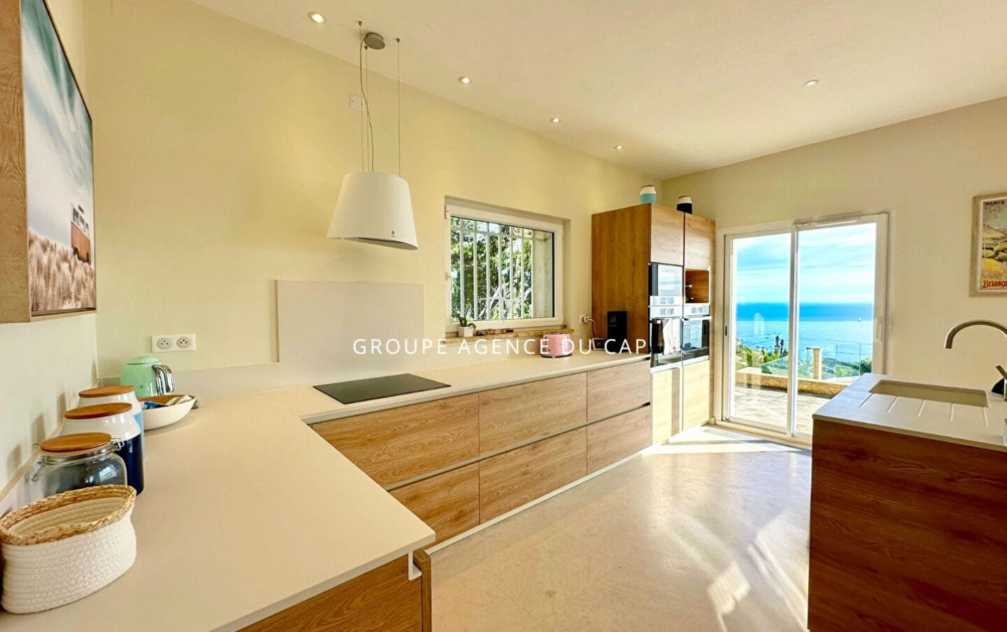 VILLA AVEC VUE MER PANORAMIQUE PISCINE ET GARAGE, AUX ISSAMBRES Image 5