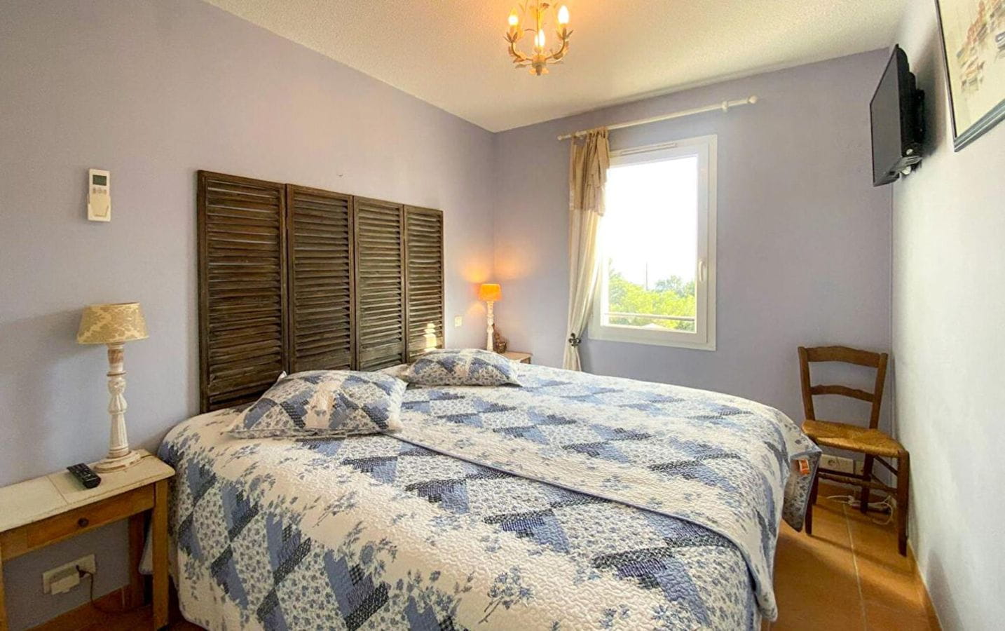 LES ISSAMBRES VILLA A VENDRE 3 PIECES A PIED DES PLAGES AVEC PISCINE GARAGE ET PLACE DE PARKING Image 6