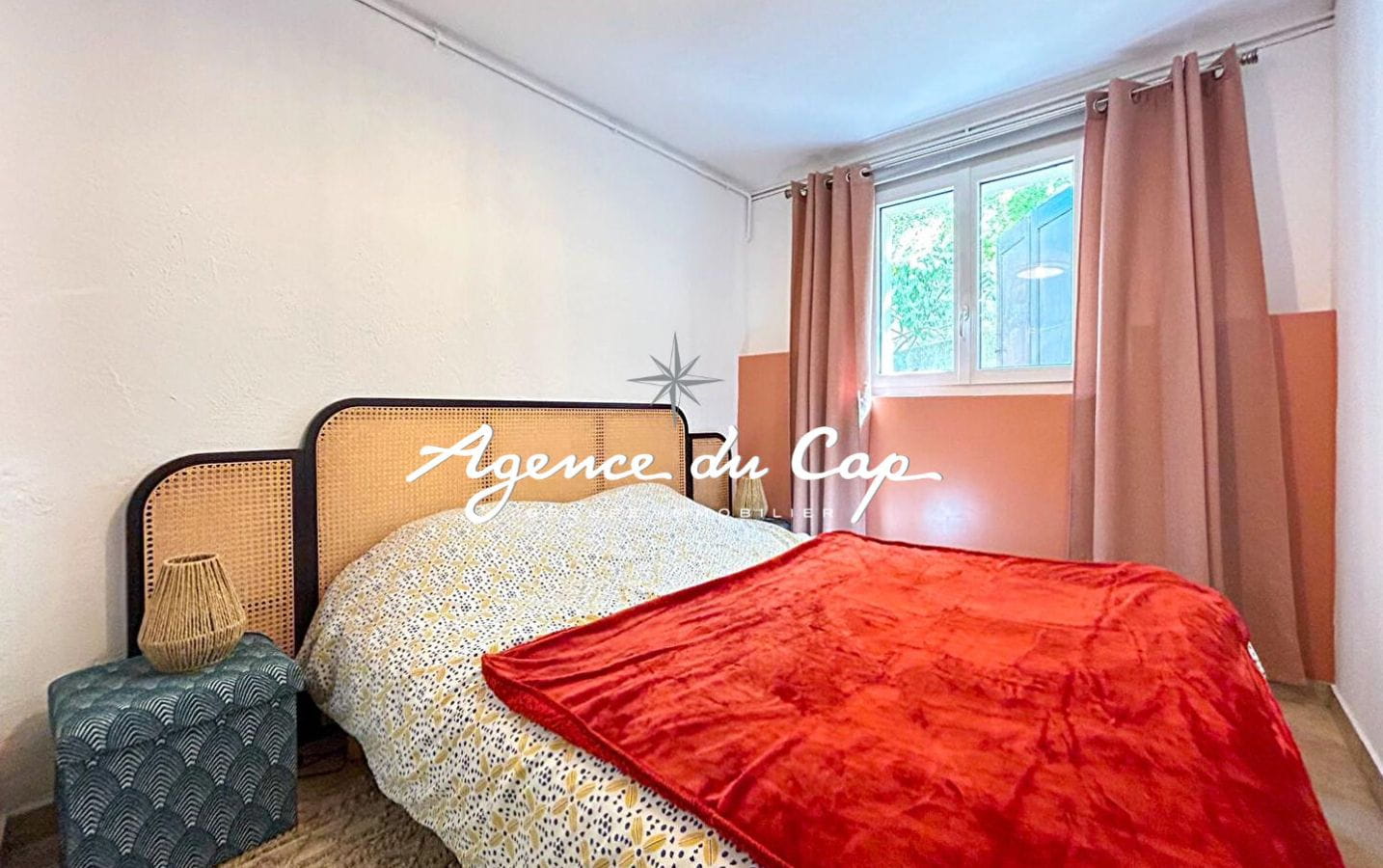 SAINT AYGULF VILLA PROVENCALE 7 PIECES DE CHARME AVEC VUE MER ET APPARTEMENT Image 10