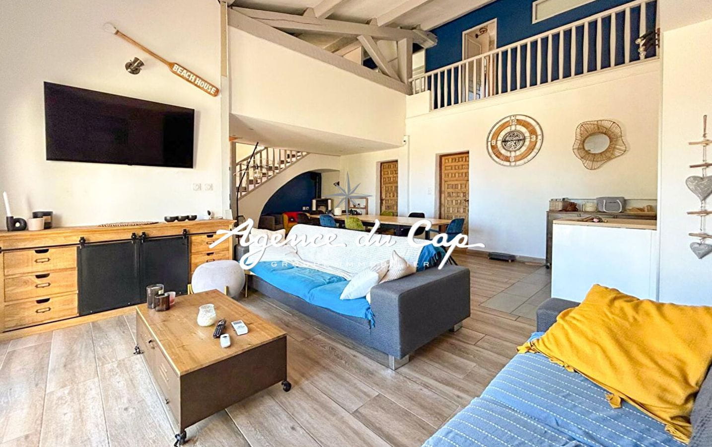 SAINT AYGULF VILLA PROVENCALE 7 PIECES DE CHARME AVEC VUE MER ET APPARTEMENT Image 3