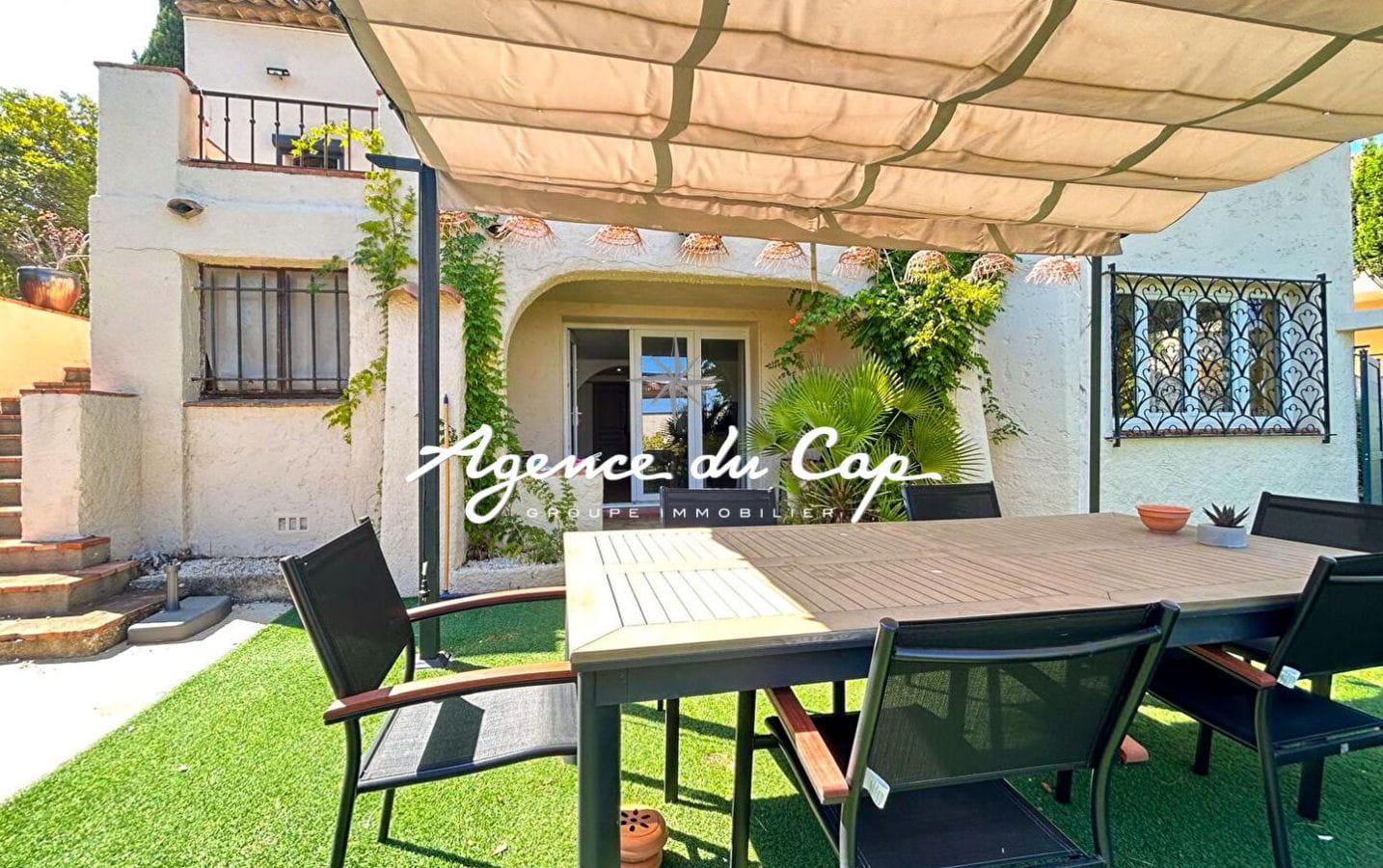 SAINT AYGULF VILLA PROVENCALE 7 PIECES DE CHARME AVEC VUE MER ET APPARTEMENT Image 6