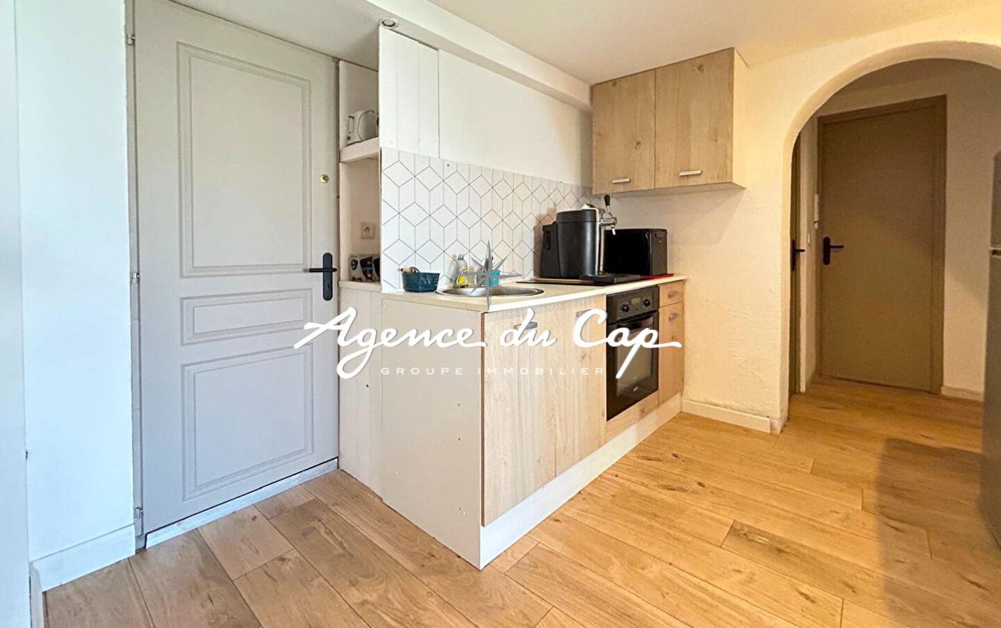 SAINT AYGULF VILLA PROVENCALE 7 PIECES DE CHARME AVEC VUE MER ET APPARTEMENT Image 8