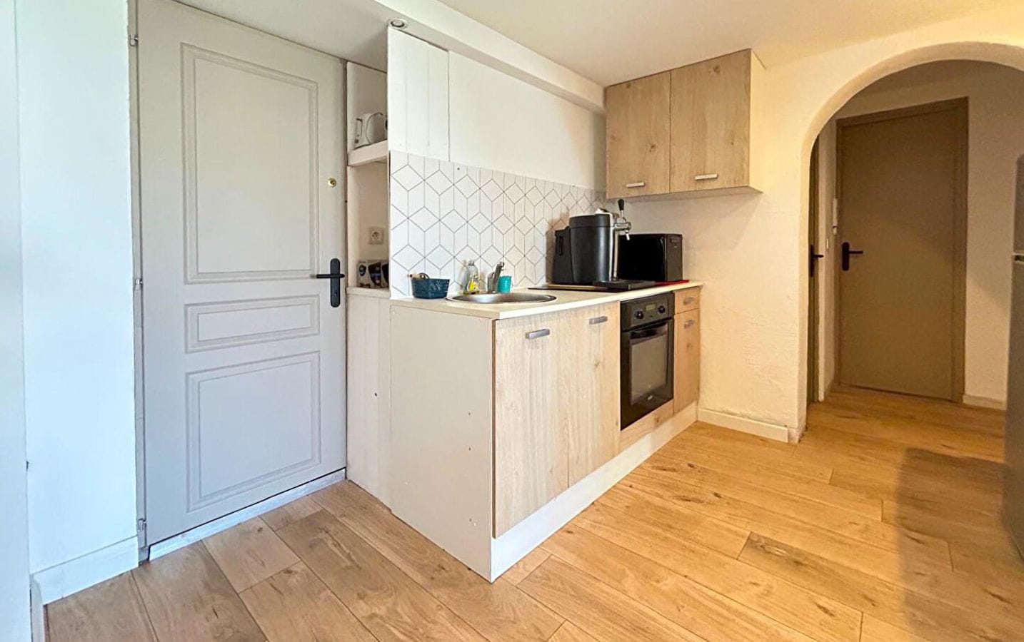 VILLA PROVENCALE 7 PIECES DE CHARME AVEC VUE MER ET APPARTEMENT, A SAINT AYGULF Image 10