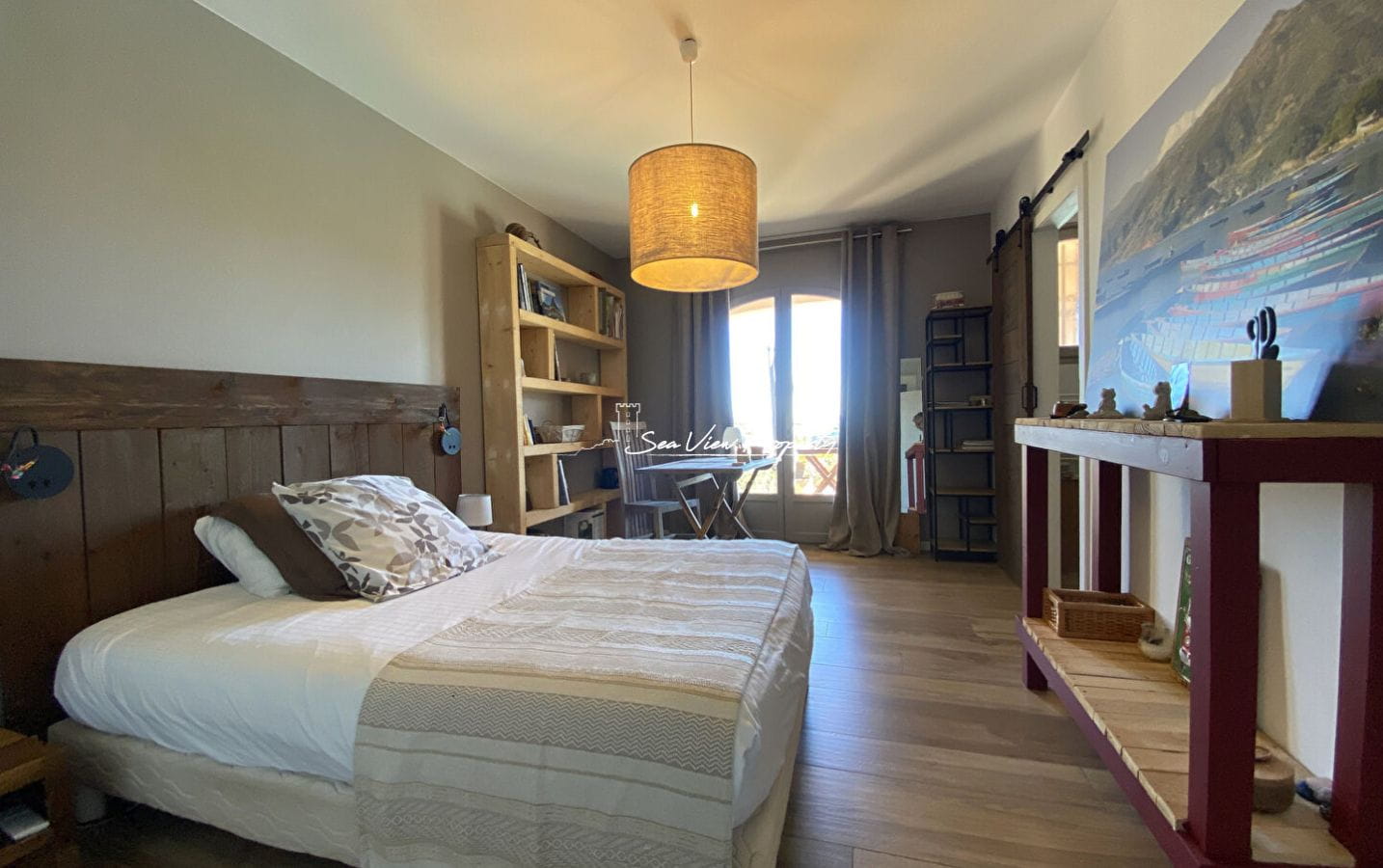 À VENDRE VILLA PROVENÇALE AVEC VUE MER, À PROXIMITÉ DES PLAGES, PISCINE ET GARAGE, LES ISSAMBRE Image 7