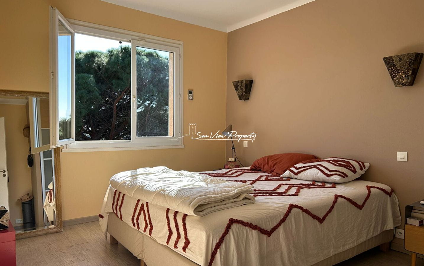 VILLA VUE MER 5 PIECES AVEC GARAGE, AUX ISSAMBRES Image 3