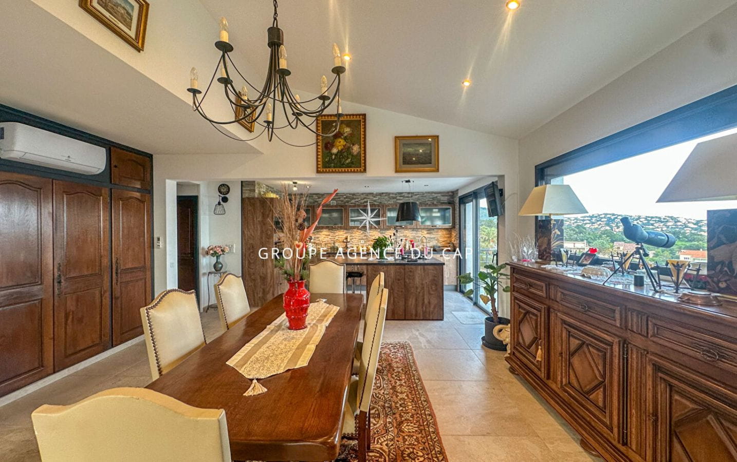 À VENDRE VILLA 220M2 AVEC VUE MER PANORAMIQUE, AUX ISSAMBRES Image 3