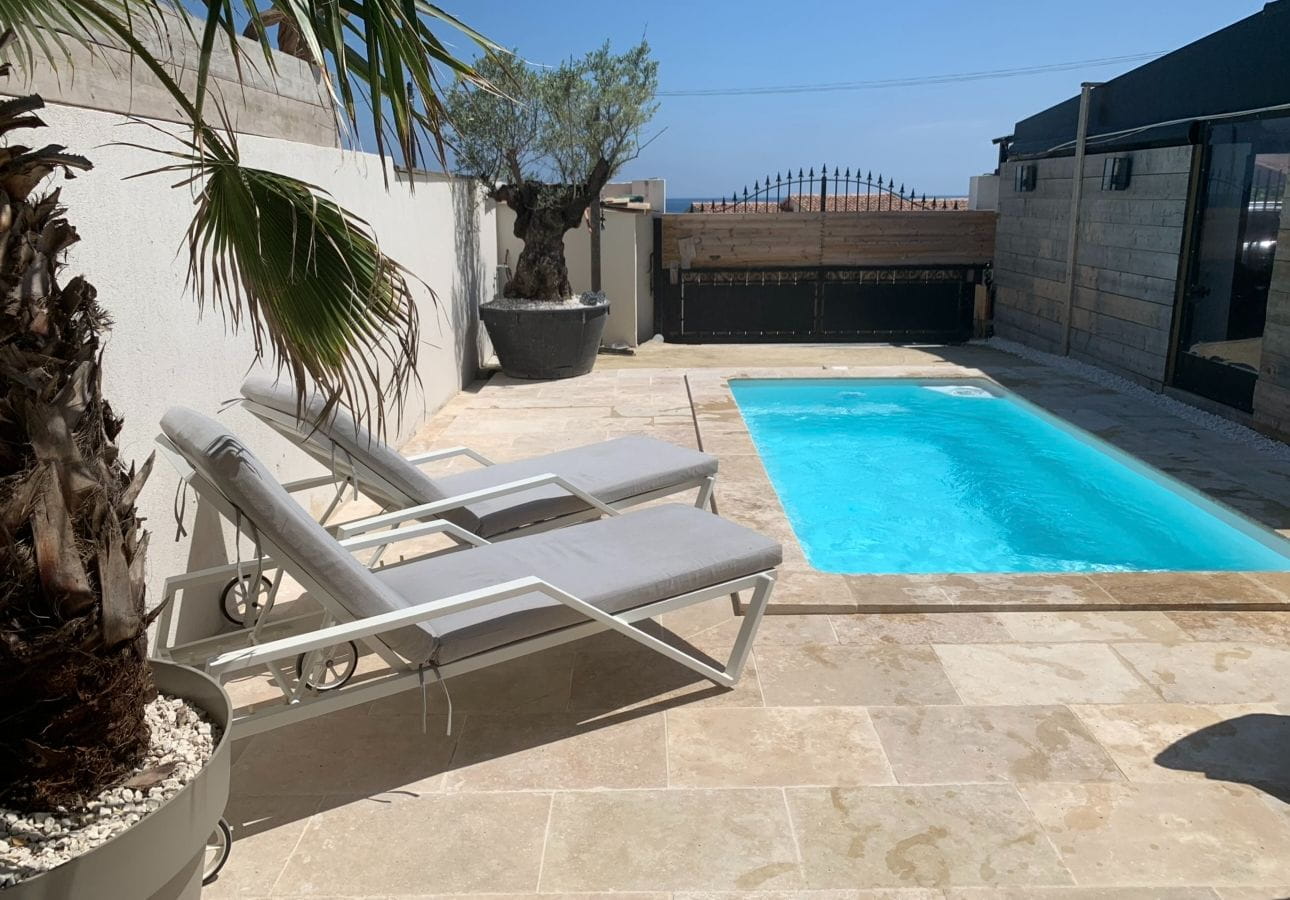 APPARTEMENT 4 PIÈCES EN BORD DE MER AVEC PISCINE ET PARKING, LES ISSAMBRES Image 5