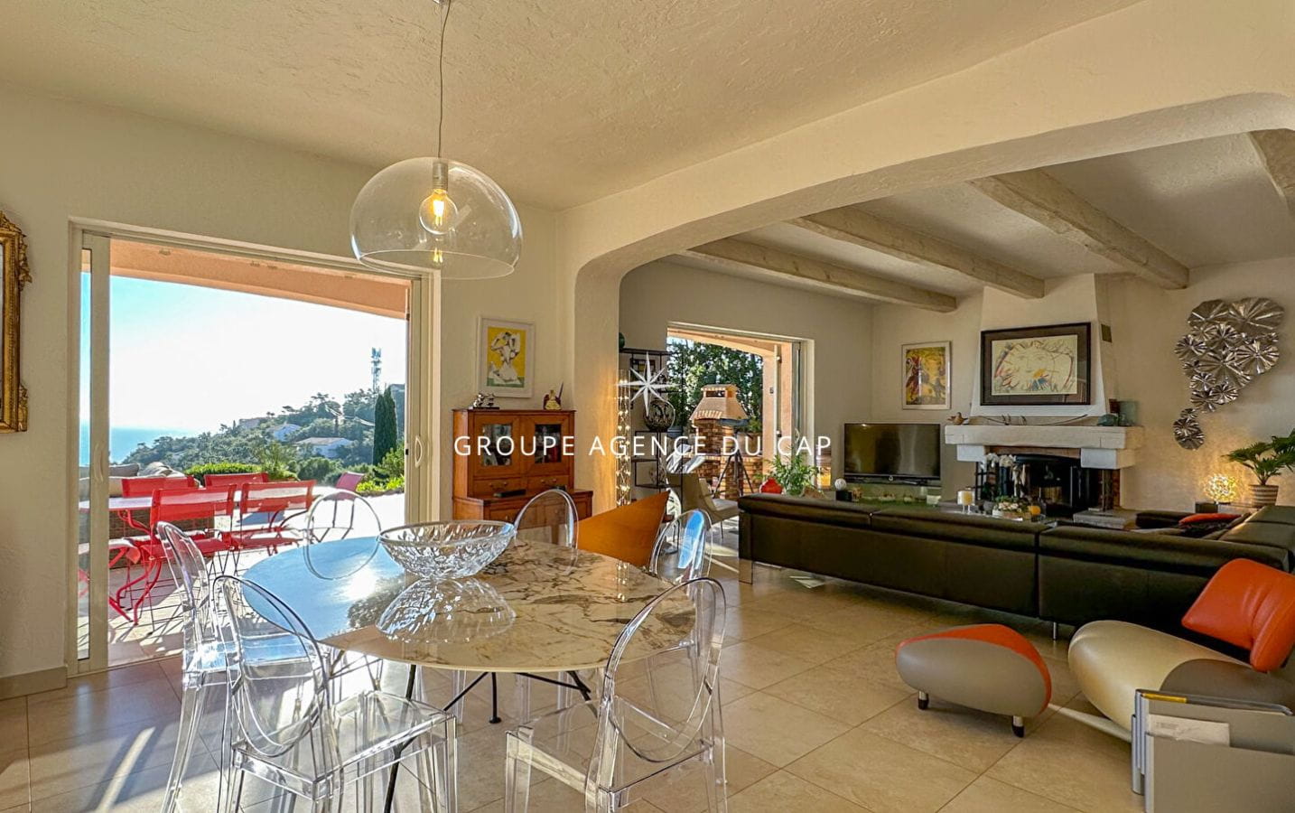 FOR SALE VILLA WITH SEA VIEW 4 BEDROOMS LARGE LAND SWIMMING POOL GARAGE PARKING Image 5