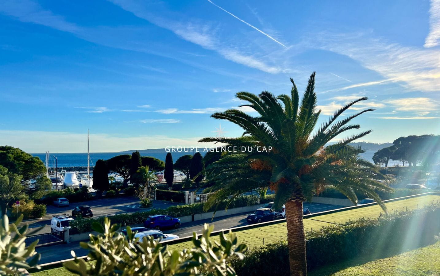 A VENDRE APPARTEMENT 2 PIECES 72 M2 VUE MER, LES ISSAMBRES A PIEDS DES PLAGES ET DES COMMERCES Image 0
