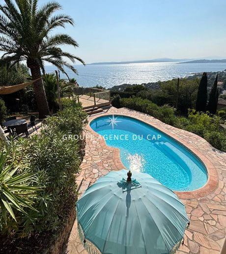 A VENDRE VILLA RENOVEE 4 CHAMBRES PISCINE PARKINGS VUE MER PANORAMIQUE