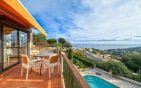 À vendre villa 7 pièces environ 200 m2 avec vue mer et piscine aux Issambres Min 14