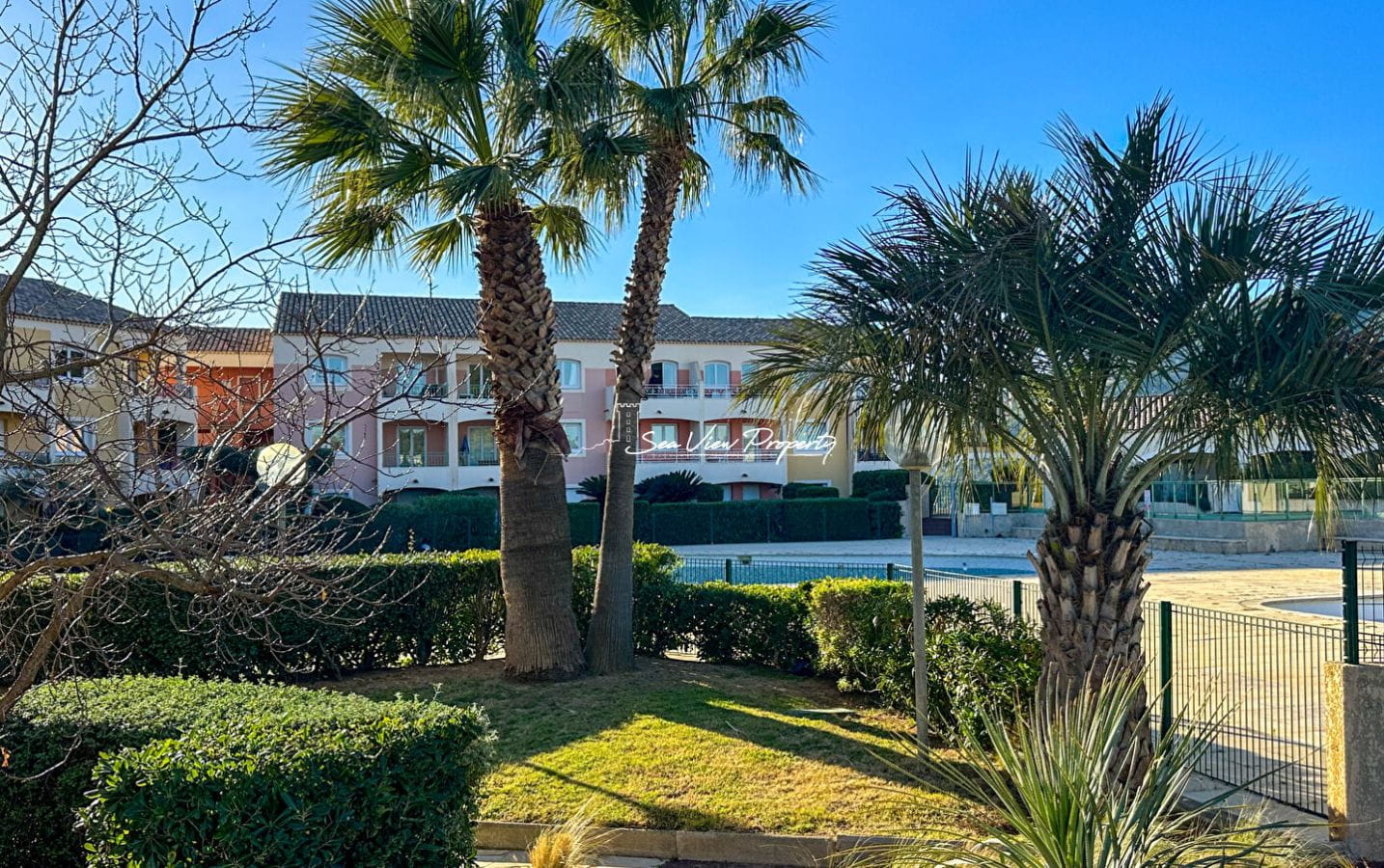 APPARTEMENT 2 PIÈCES AVEC VUE MER DONT UNE CHAMBRE INDÉPENDANTE, AUX ISSAMBRES Image 1