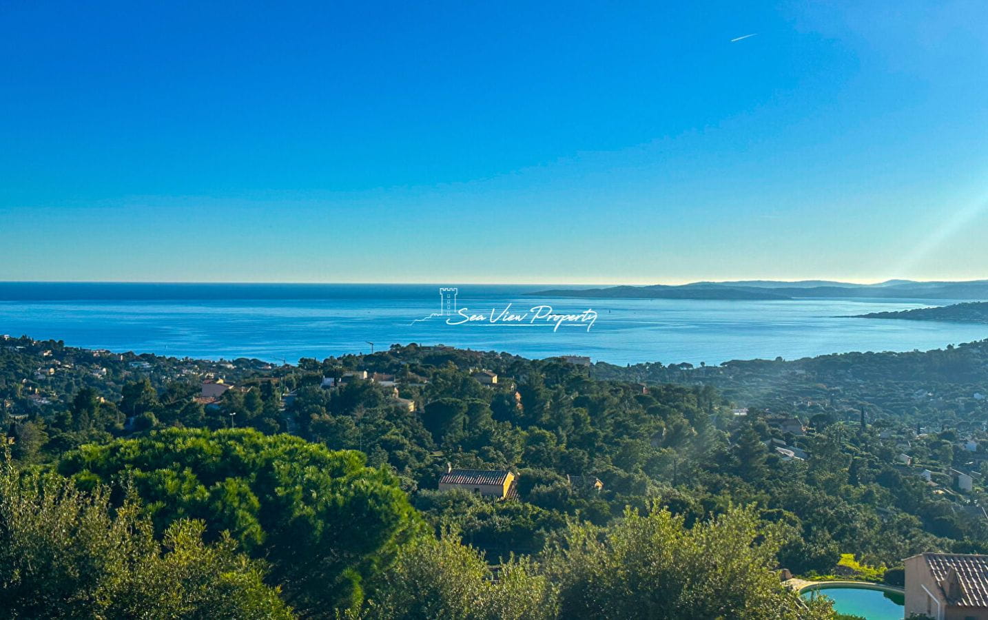 APPARTEMENT 2 PIÈCES AVEC VUE MER DONT UNE CHAMBRE INDÉPENDANTE, AUX ISSAMBRES Image 0
