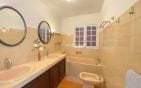 VILLA WITH SEA VIEW ON THE GULF OF SAINT TROPEZ WITH SWIMMING POOL GARAGE INDEPENDENT APARTMENT, IN LES ISSAMBRES Min 8