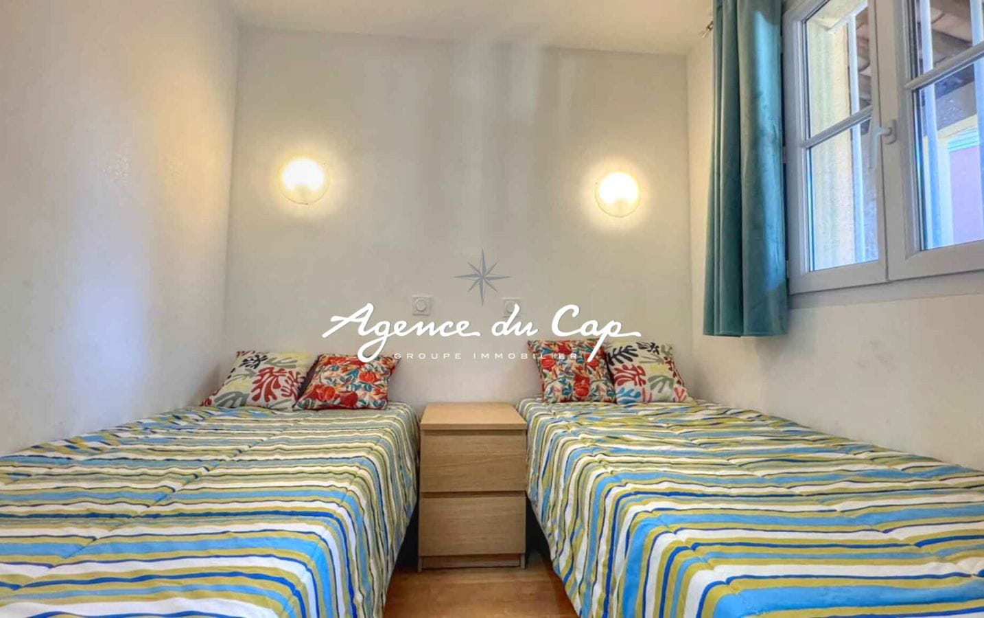 A VENDRE APPARTEMENT T.2 DE 27M2 VUE MER DANS UNE RESIDENCE PRISEE AVEC PISCINE, AUX ISSAMBRES Image 5