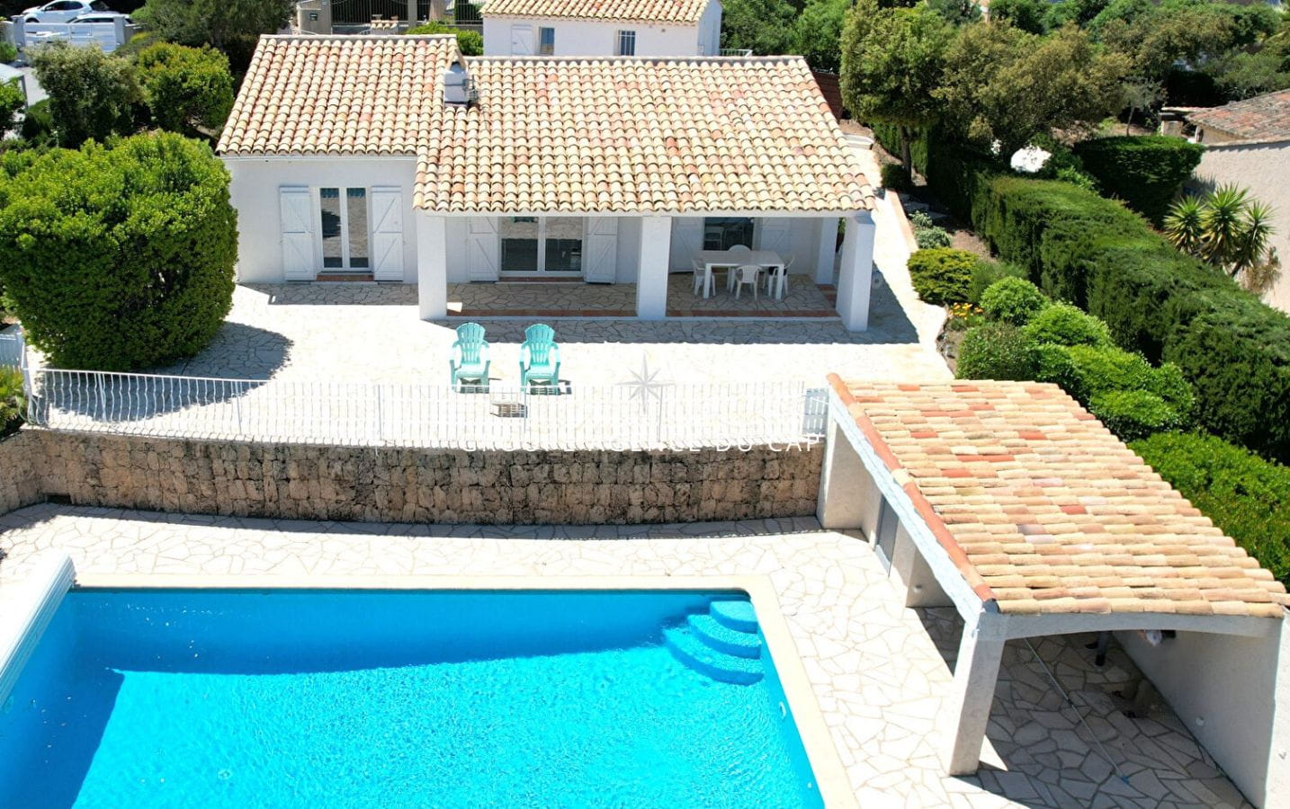 À VENDRE VILLA PLAIN PIED VUE MER PANORAMIQUE 3 CHAMBRES PISCINE GARAGE À SAINT AYGULF Image 13