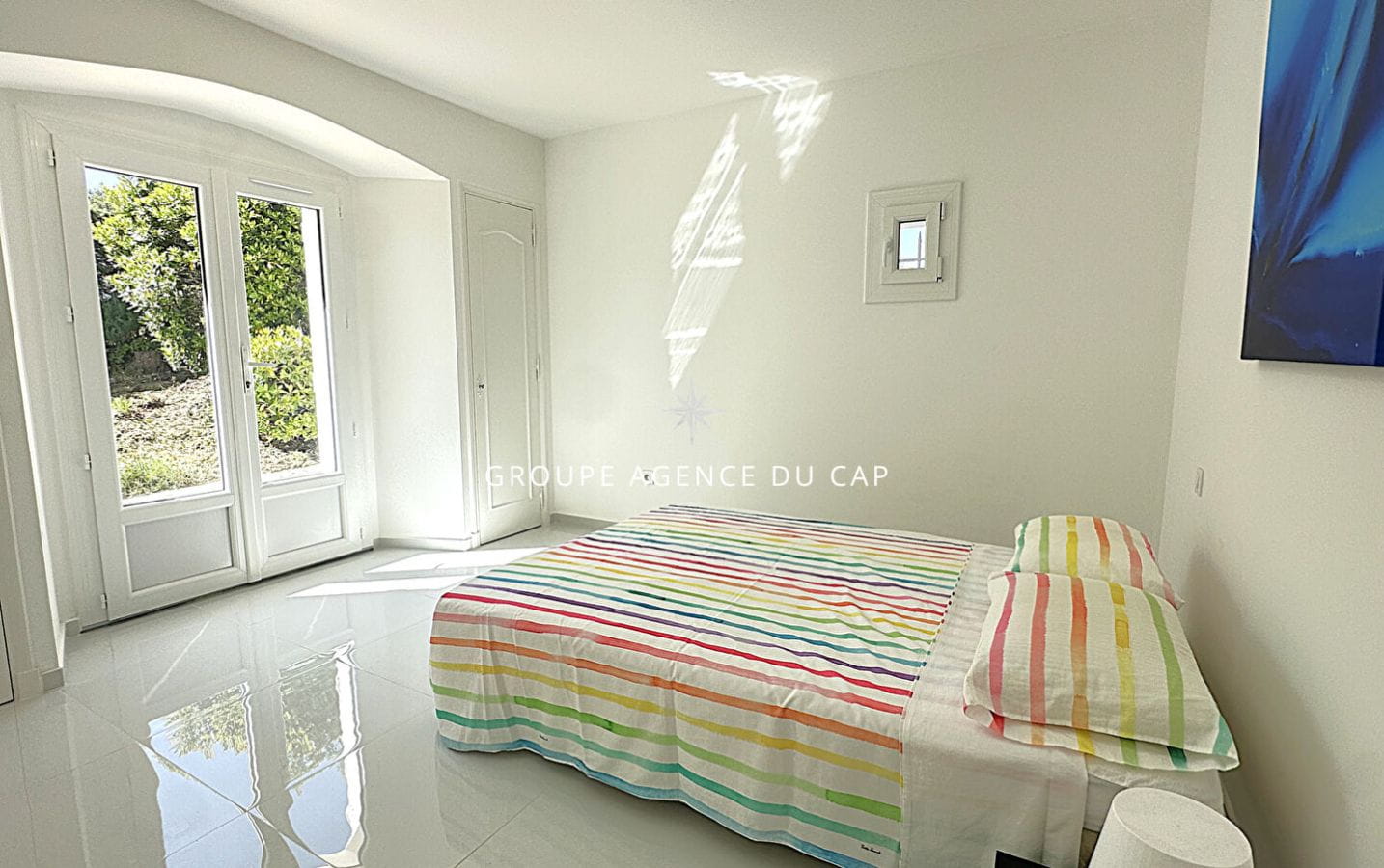 A VENDRE VILLA PLAIN PIED VUE MER PANORAMIQUE 3 CHAMBRES PISCINE GARAGE A SAINT AYGULF Image 9