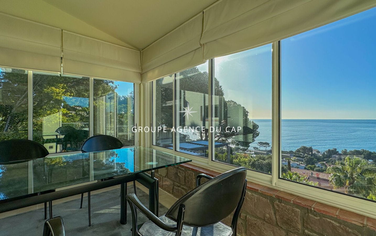 FOR SALE 5 ROOM VILLA 150sqm 3 BEDROOMS SWIMMING POOL 3 GARAGES BOWLING GROUND Image 10