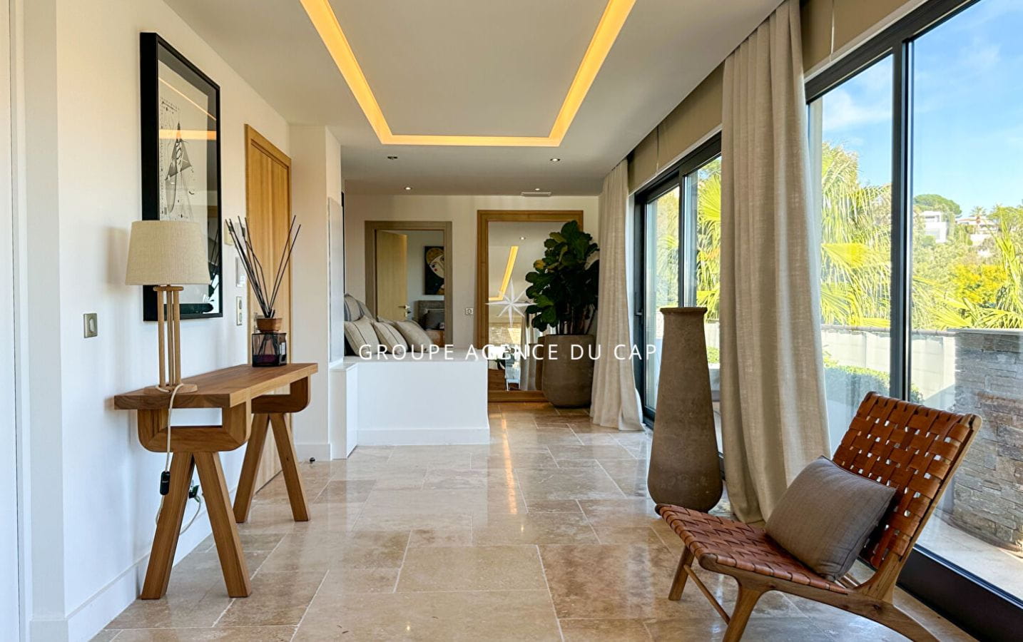 ROOF TOP APARTMENT 180M2 4 ROOMS 177M2 SEA VIEW, IN LES ISSAMBRES Image 1